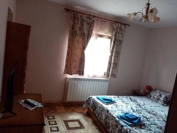 Фото номера Двухместный номер с 1 кроватью и общей ванной комнатой Гостевой дом Vila Dana г. Borsa 5